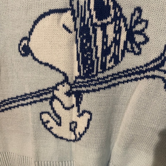 Peanuts sweater - Picture 4 of 4